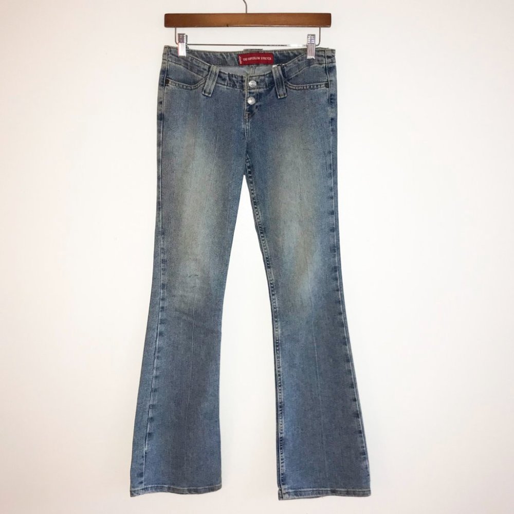 LEVI’S SUPERLOW RISE FLARE JEANS